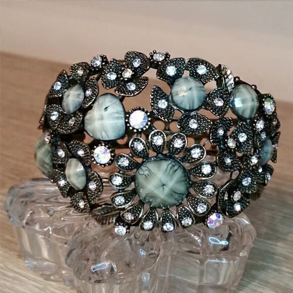 CHUNKY Brass Tone Statement Clamper Bracelet Bejeweled - Picture 1 of 4